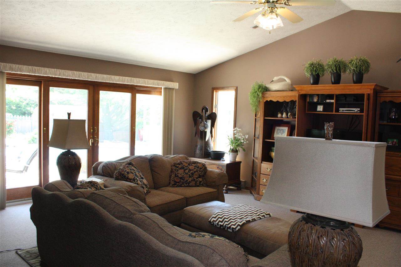 2803 Tumbleweed Dr, Kokomo, IN 46901 photo 4