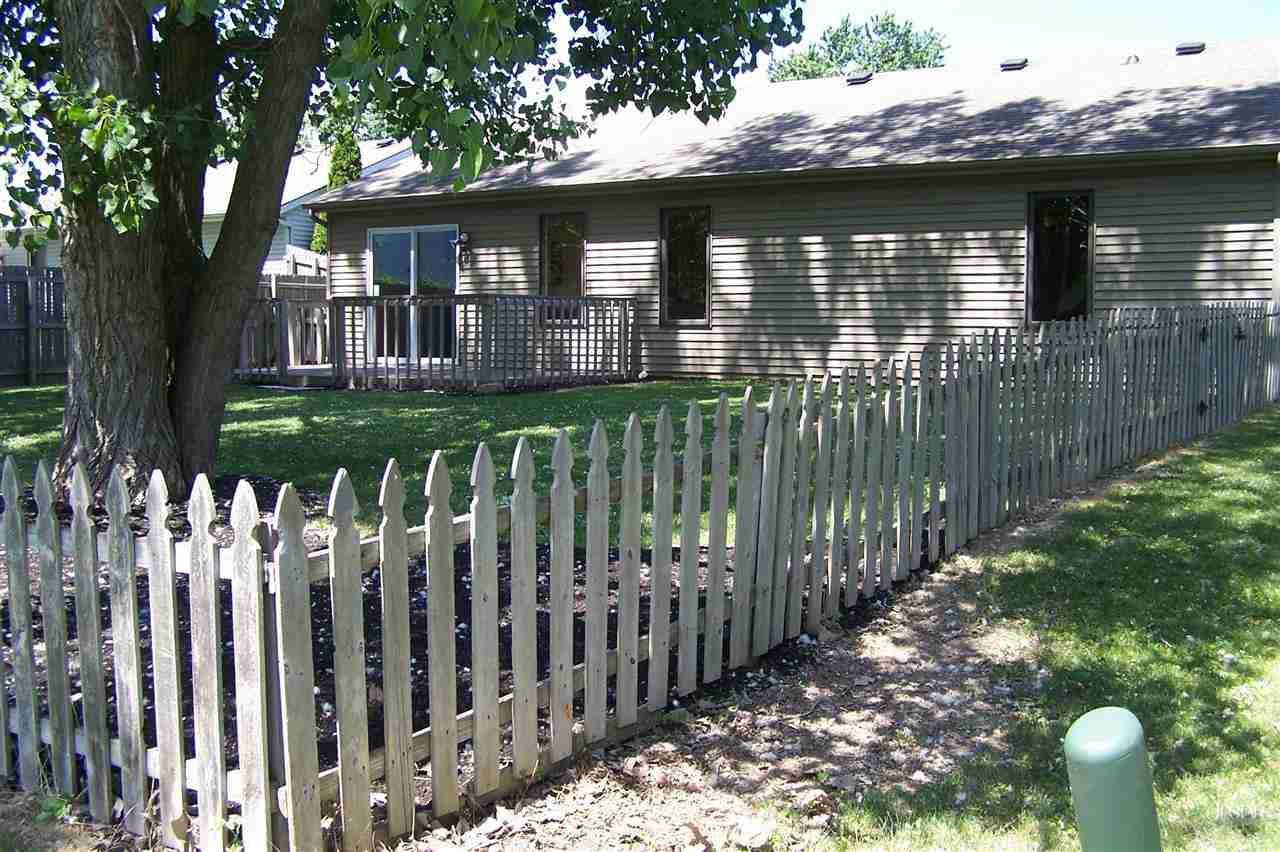 6334 Becker Dr, Fort Wayne, IN 46835 photo 4