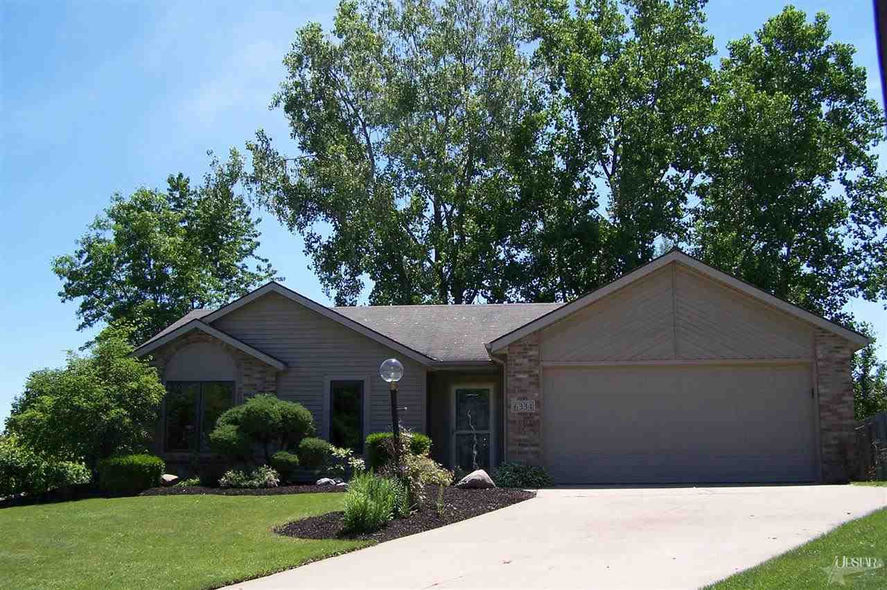 6334 Becker Dr, Fort Wayne, IN 46835 photo 1