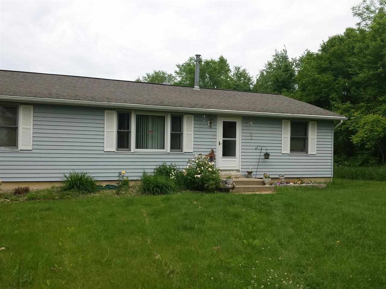 8575 Sycamore Rd, Plymouth, IN 46563 photo 1