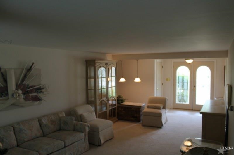 2938 Tonawanda Dr, Fort Wayne, IN 46815 photo 7
