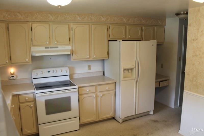 2938 Tonawanda Dr, Fort Wayne, IN 46815 photo 4