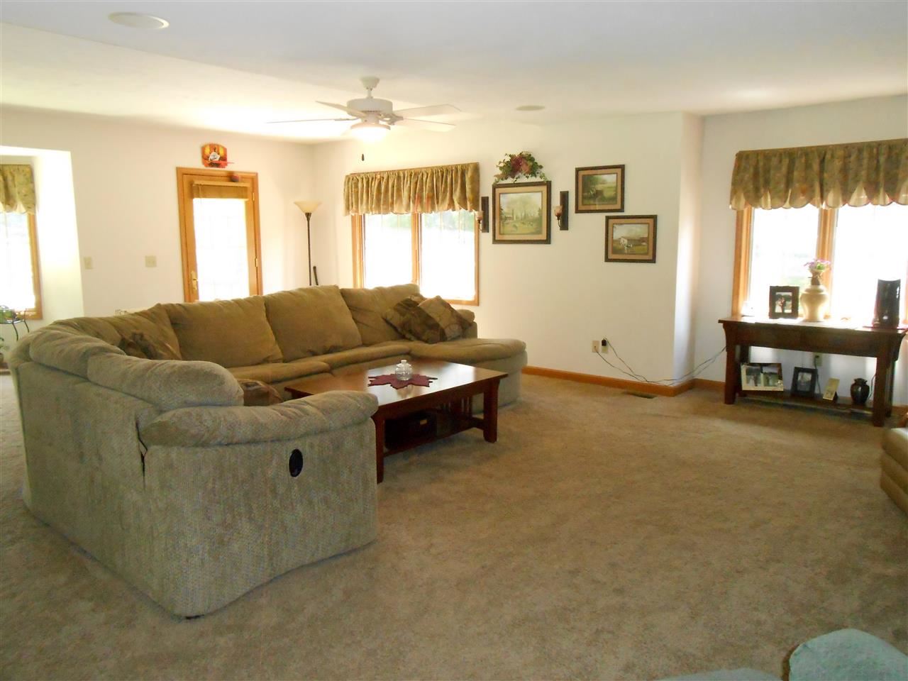 22475 Ireland Rd, South Bend, IN 46614 photo 8
