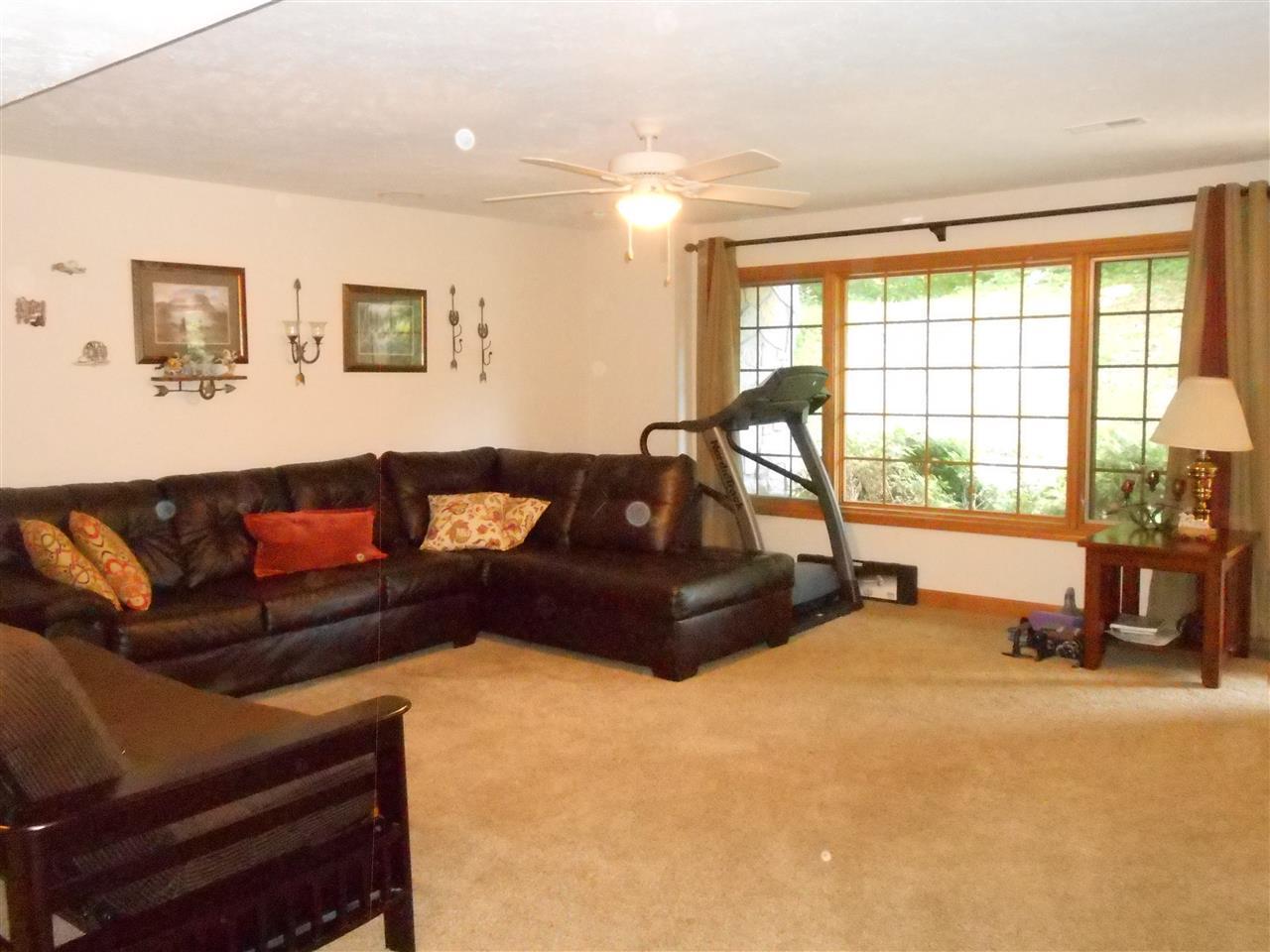 22475 Ireland Rd, South Bend, IN 46614 photo 11