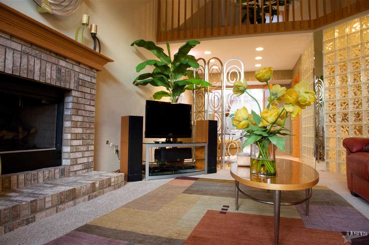 10825 Millstone Dr, Fort Wayne, IN 46818 photo 8