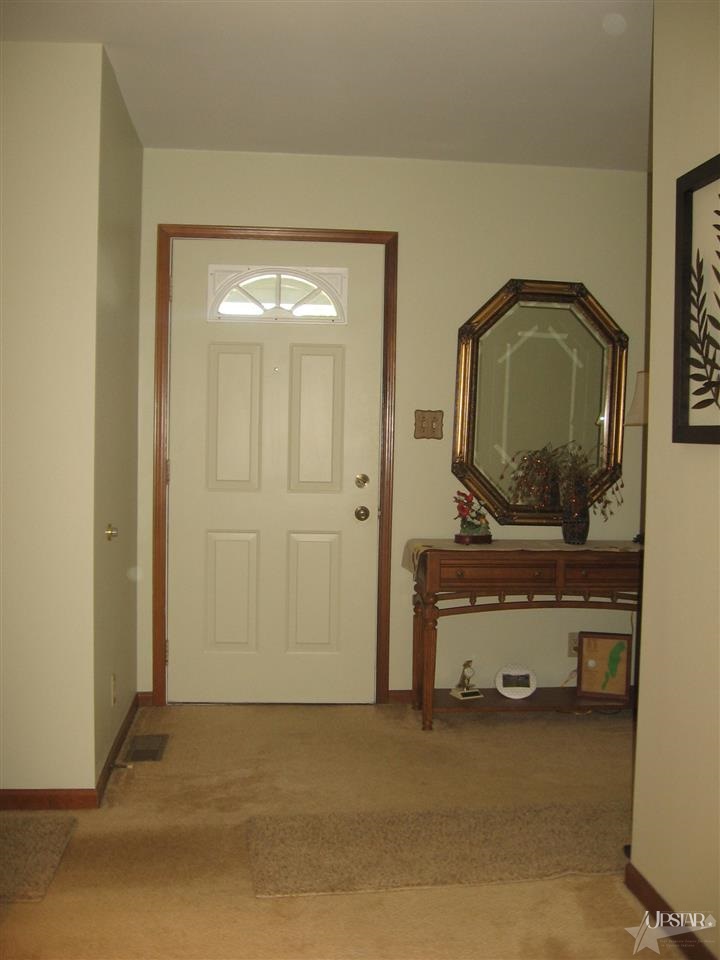 965 W Dogwood Dr, Columbia City, IN 46725 photo 2