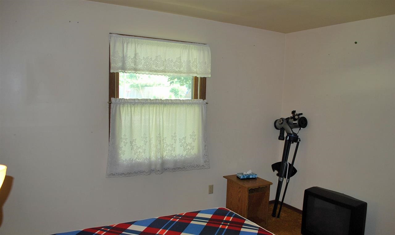 451 W 14th St, Peru, IN 46970 photo 5