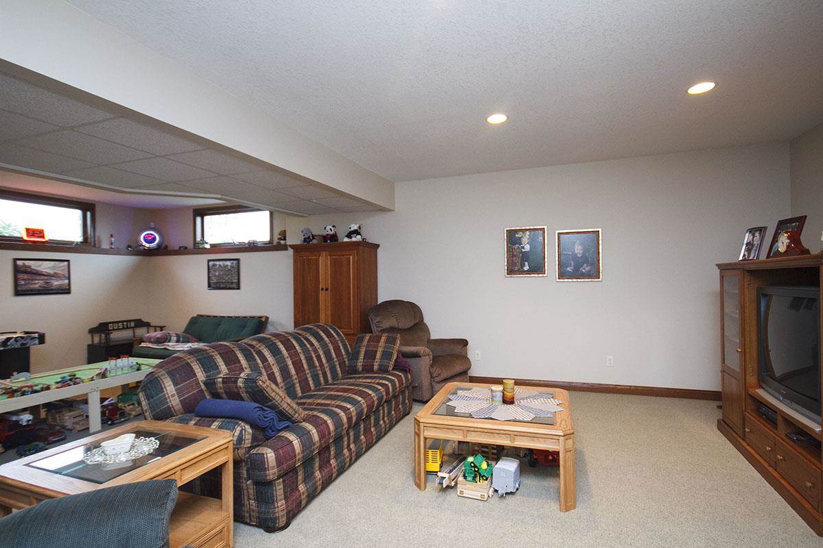 10110 Hoffman Rd, Fort Wayne, IN 46816 photo 21