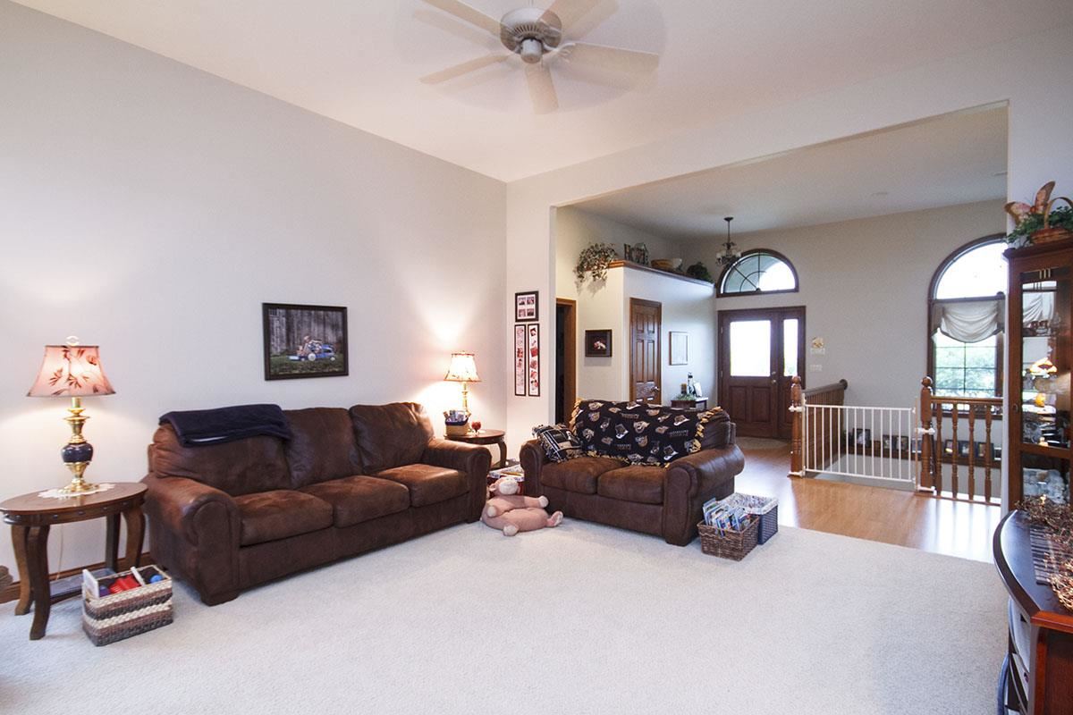 10110 Hoffman Rd, Fort Wayne, IN 46816 photo 4