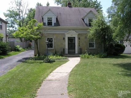 209 W Sherwood Ter, Fort Wayne, IN 46807 photo 1