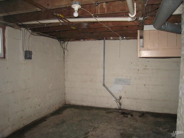 237 S Main St, Avilla, IN 46710 photo 19