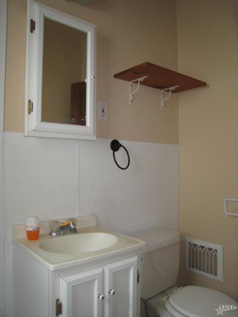 237 S Main St, Avilla, IN 46710 photo 11