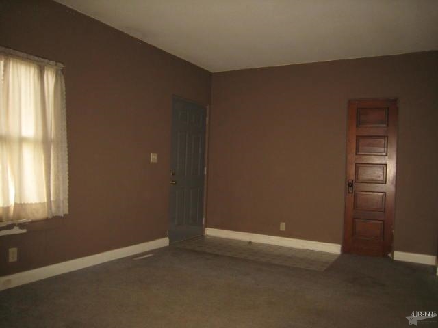 237 S Main St, Avilla, IN 46710 photo 5