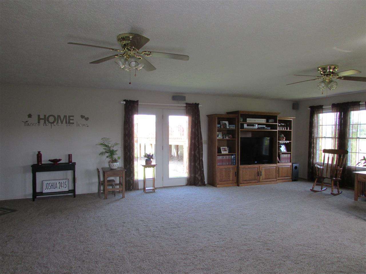 689 Ethan Ct, Peru, IN 46970 photo 9