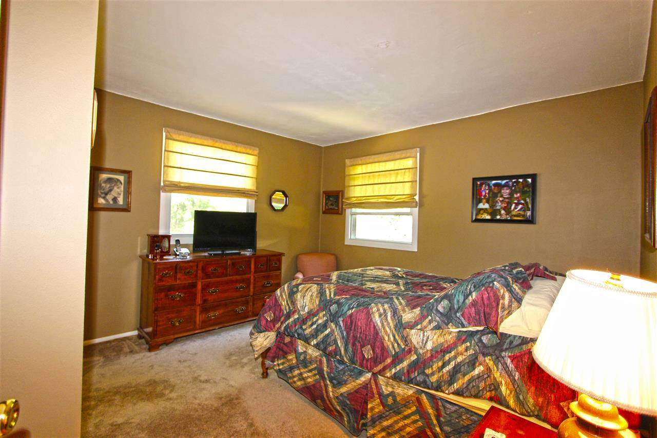 20114 Baughman Ct, South Bend, IN 46614 photo 16