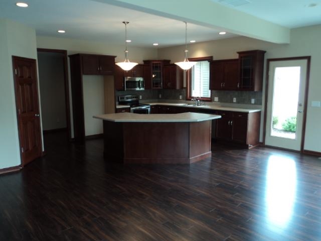 210 W 590 S, Wolcottville, IN 46795 photo 4