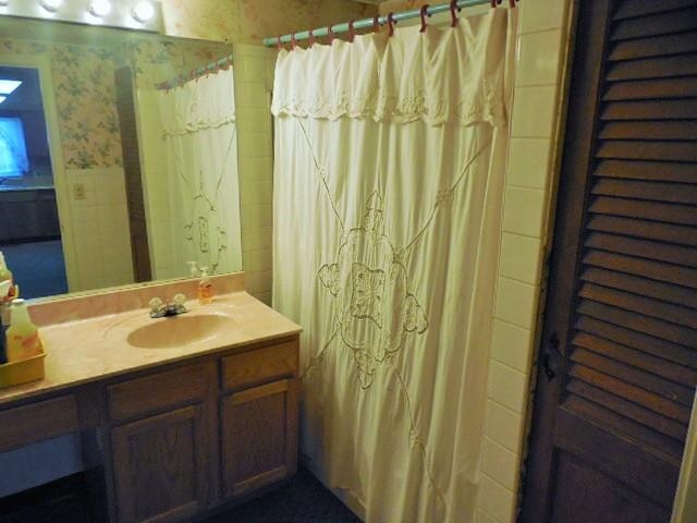 626 E Stephenson St, Marion, IN 46952 photo 6