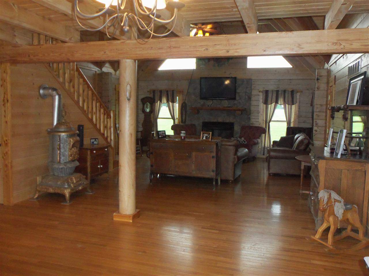 580 N Washington Rd, Wheatland, IN 47597 photo 6