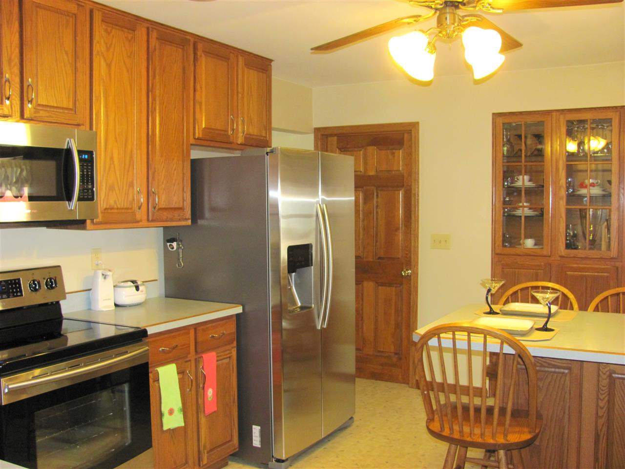 6701 W Schmitt Ln, Evansville, IN 47720 photo 7