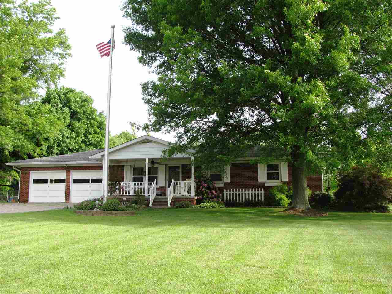 6701 W Schmitt Ln, Evansville, IN 47720 photo 1