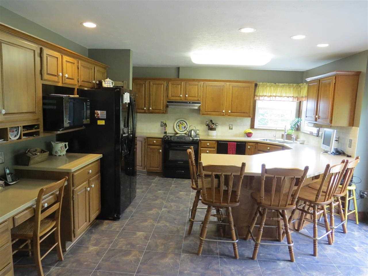 64843 Mcintosh Ln, Goshen, IN 46526 photo 2