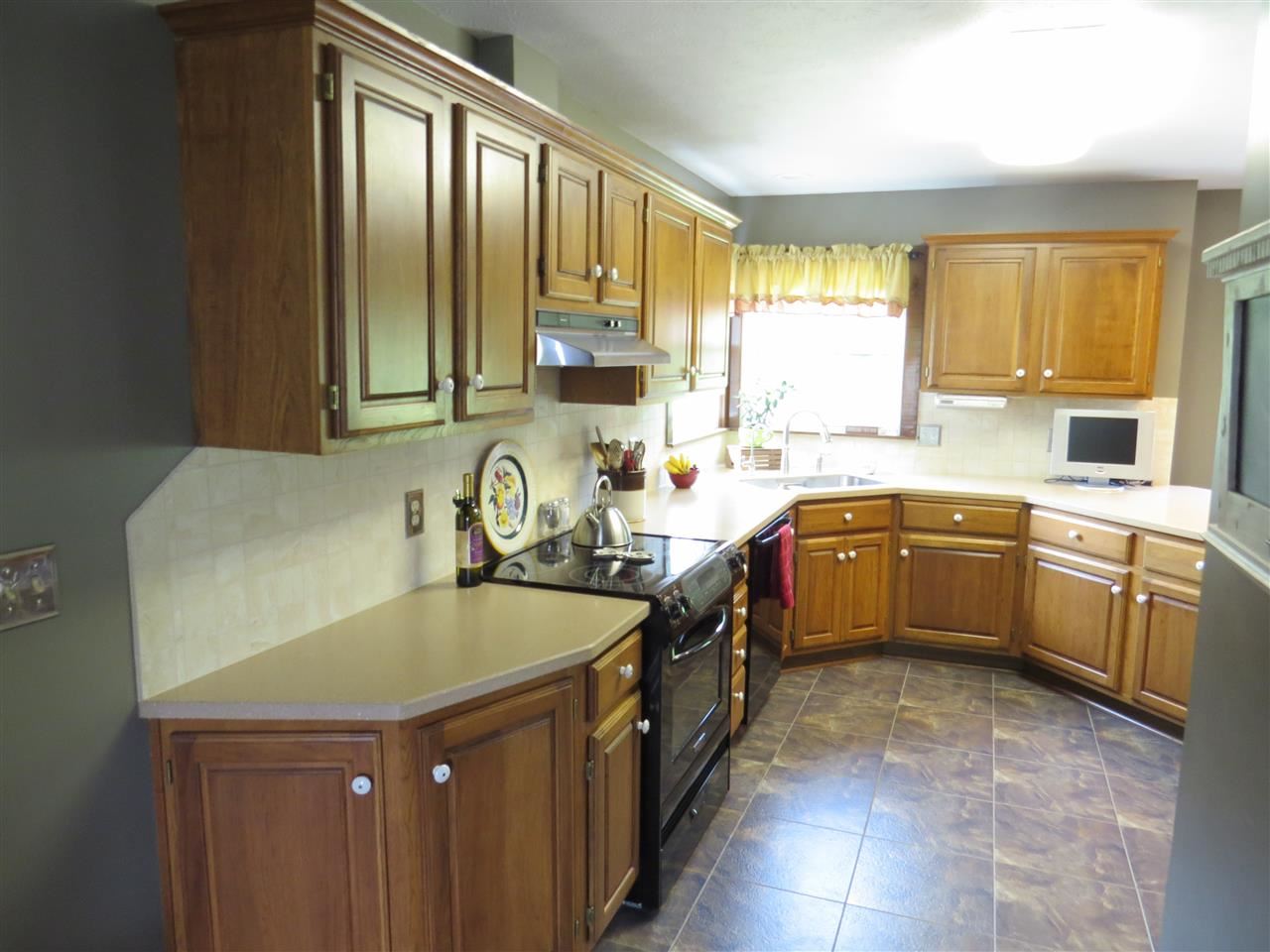 64843 Mcintosh Ln, Goshen, IN 46526 photo 4