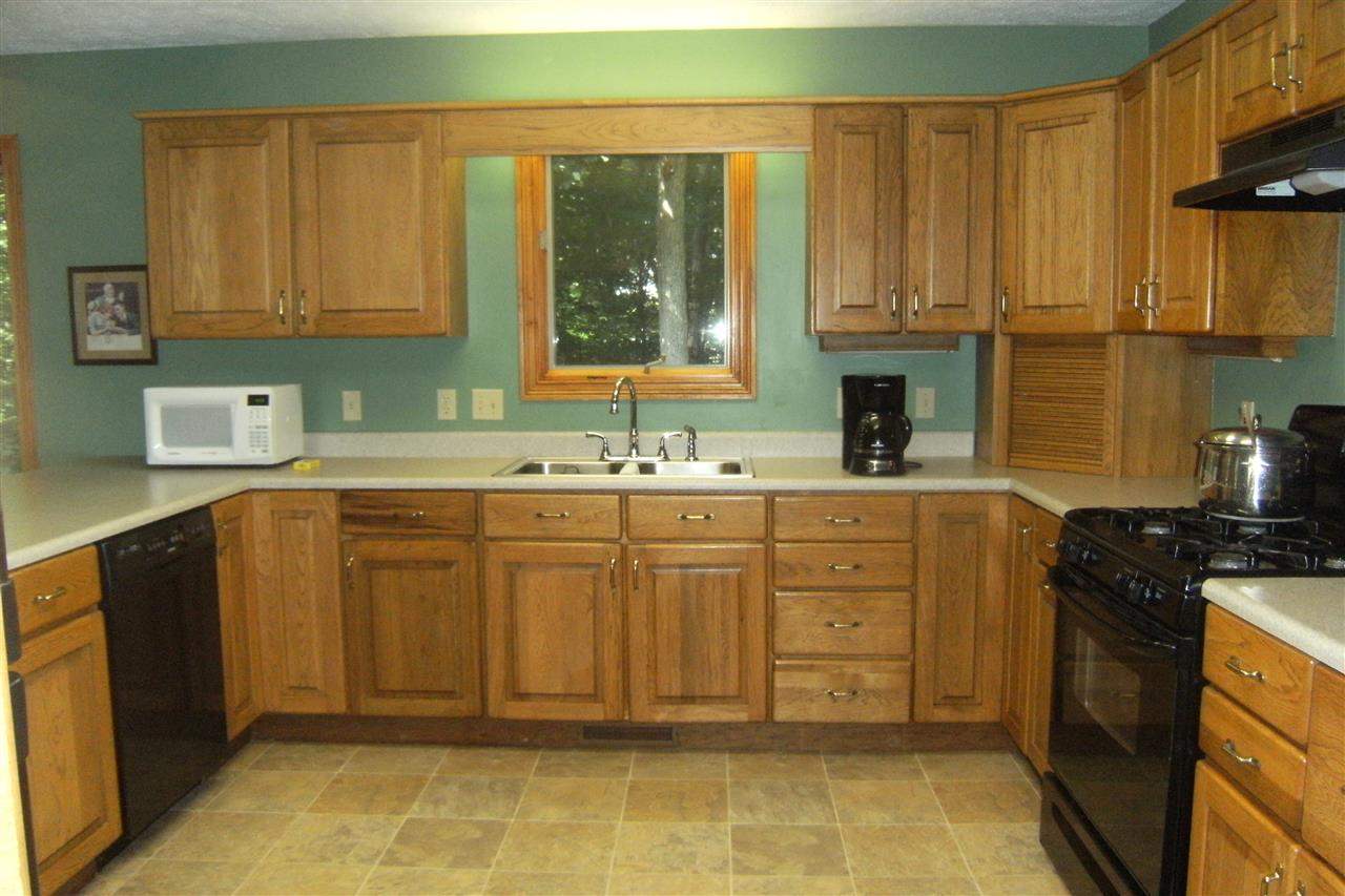4600 N Chatham Dr, Bloomington, IN 47404 photo 8