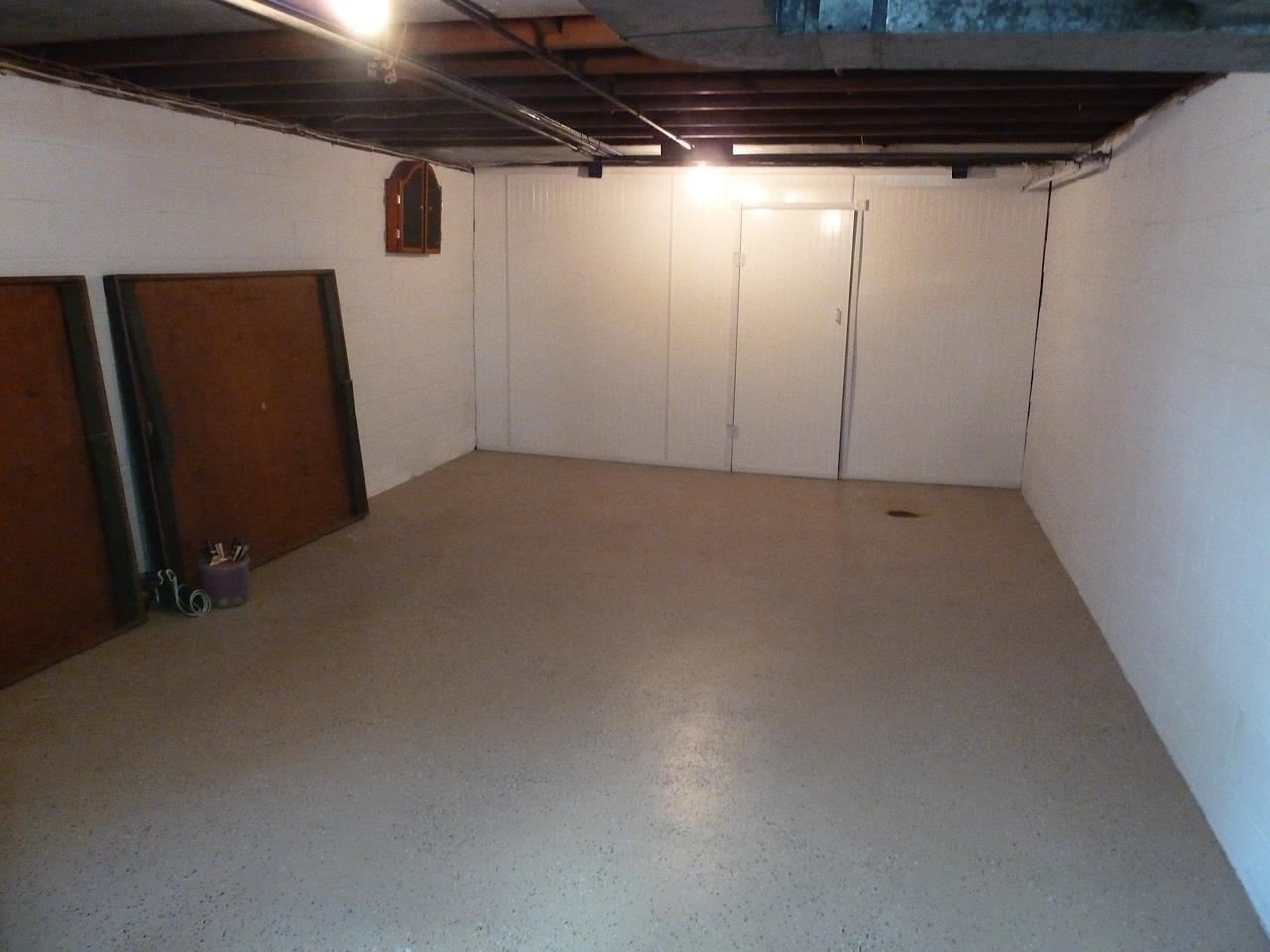1232 Bower St, Elkhart, IN 46514 photo 11