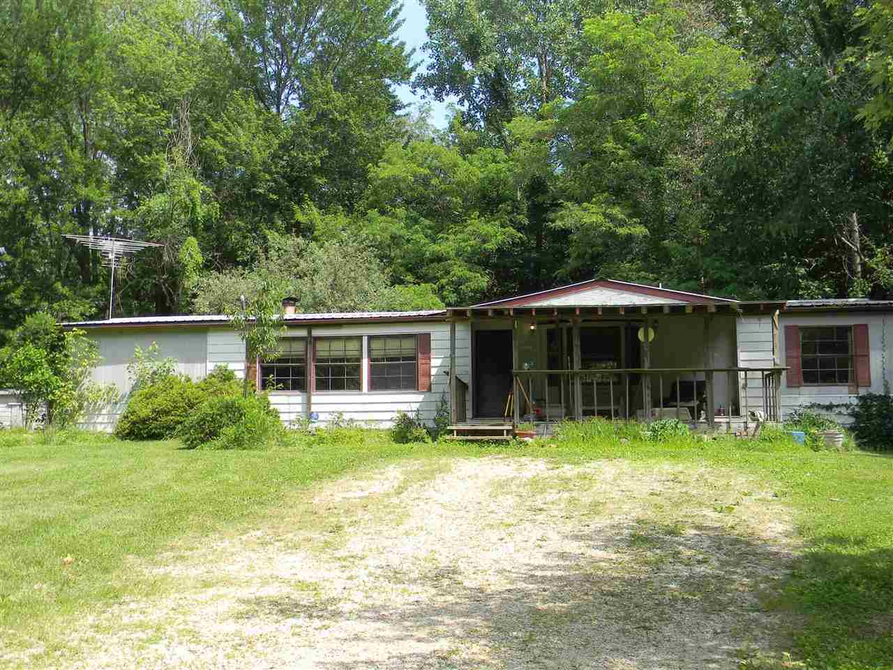 1318 Walnut St, Patricksburg, IN 47455 photo 1
