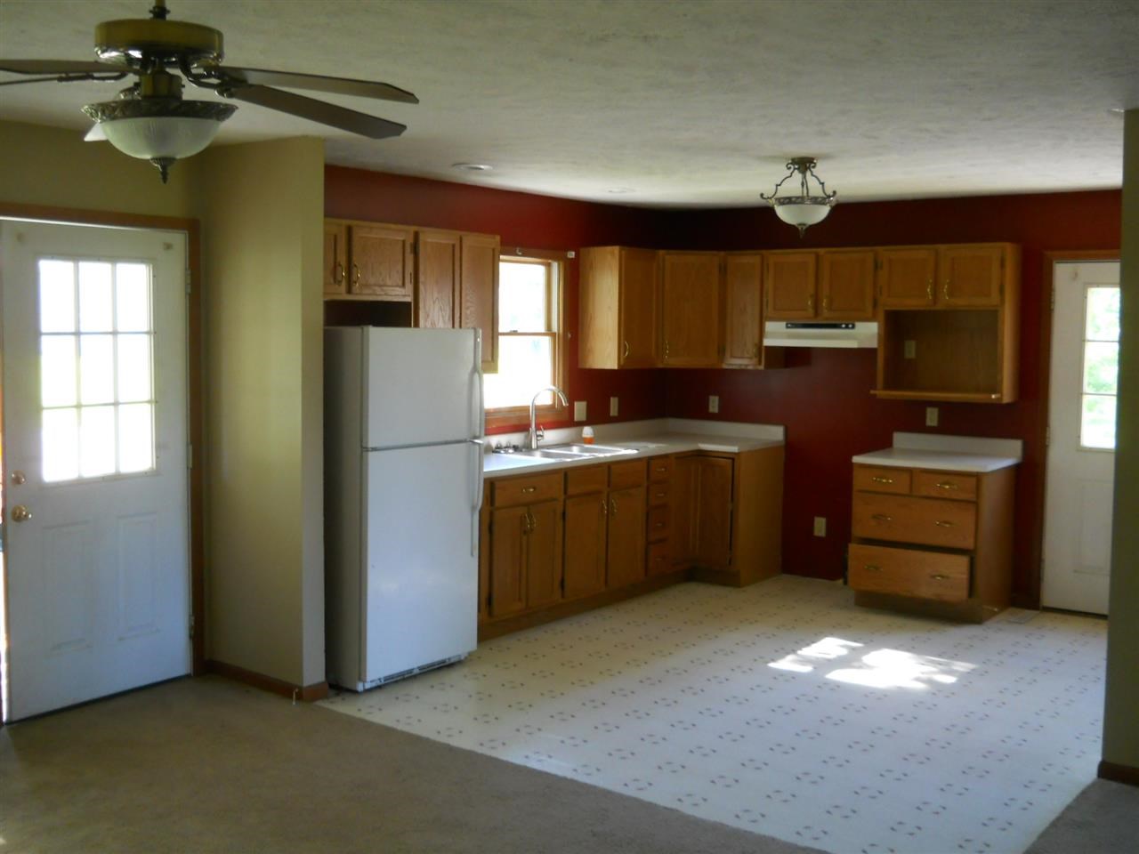 108 Maple Ln, Wakarusa, IN 46573 photo 6