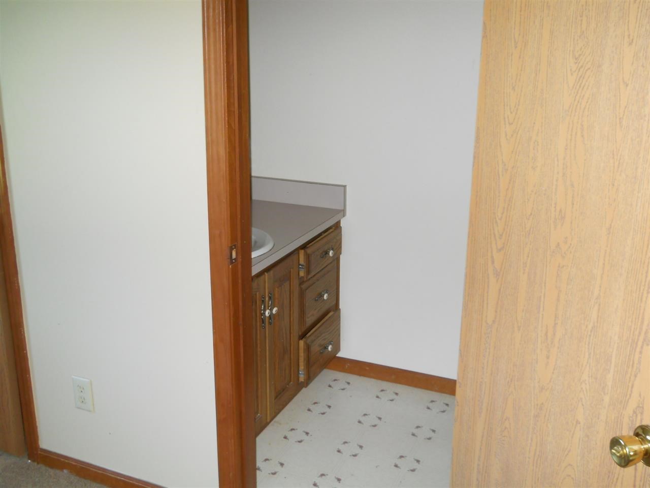 108 Maple Ln, Wakarusa, IN 46573 photo 10