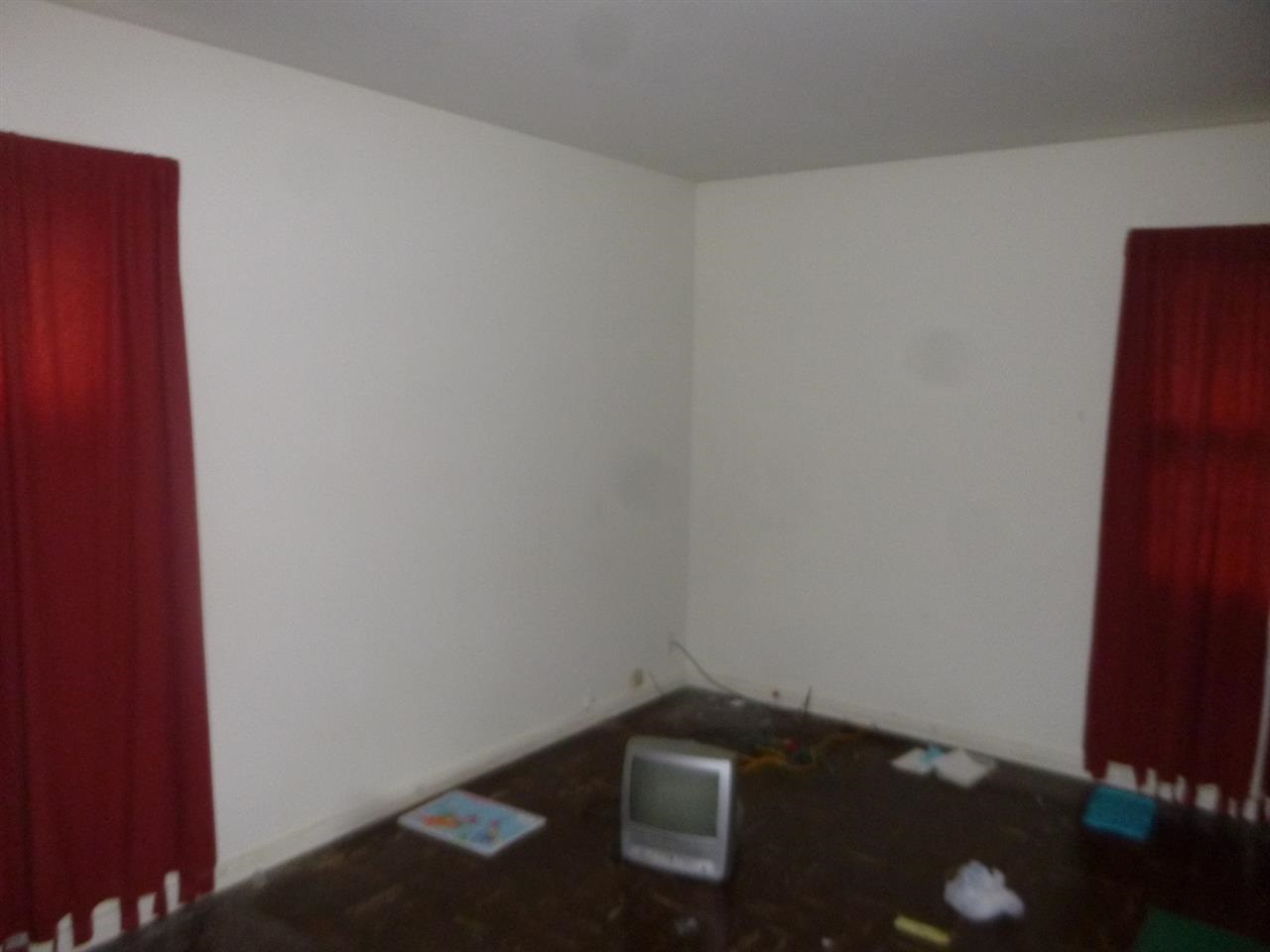 1103 Manchester Dr, South Bend, IN 46615 photo 10