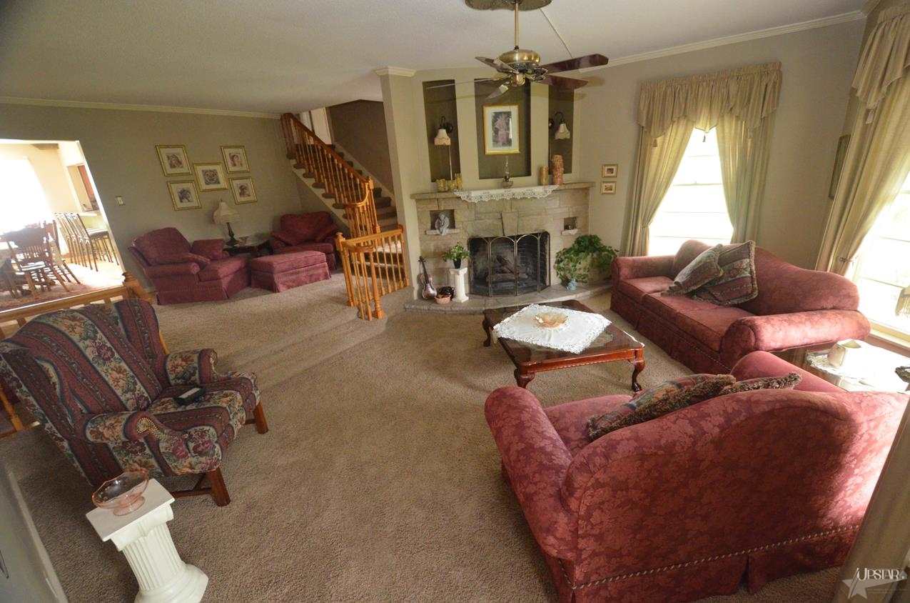 2236 Goshen Rd, Fort Wayne, IN 46808 photo 4