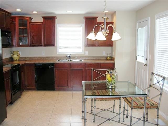 4700 Erinwood Ct, Evansville, IN 47725 photo 5
