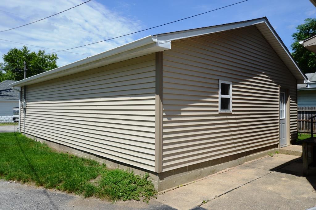 652 E Boone St, Frankfort, IN 46041 photo 28