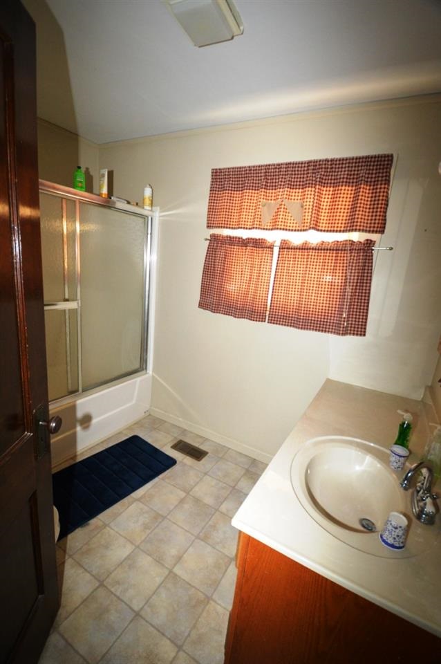 652 E Boone St, Frankfort, IN 46041 photo 19