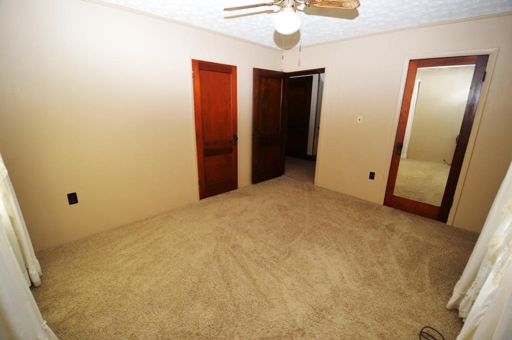 652 E Boone St, Frankfort, IN 46041 photo 14