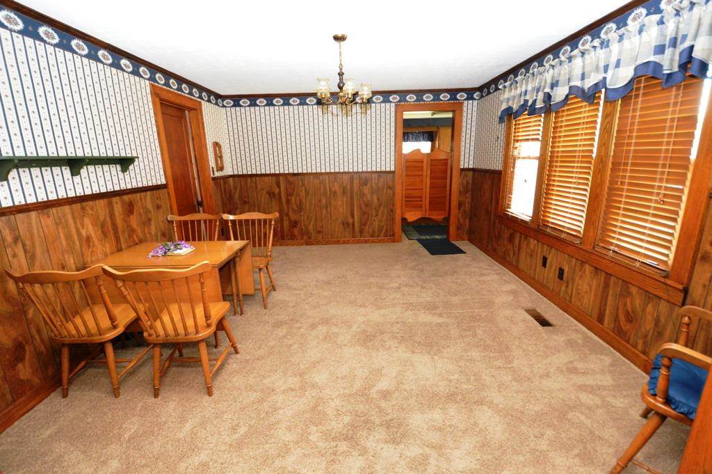 652 E Boone St, Frankfort, IN 46041 photo 9
