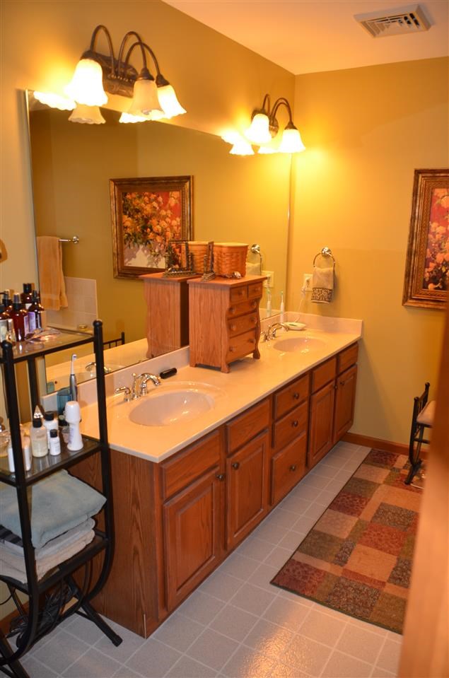 15450 Siena Ct, Granger, IN 46530 photo 17