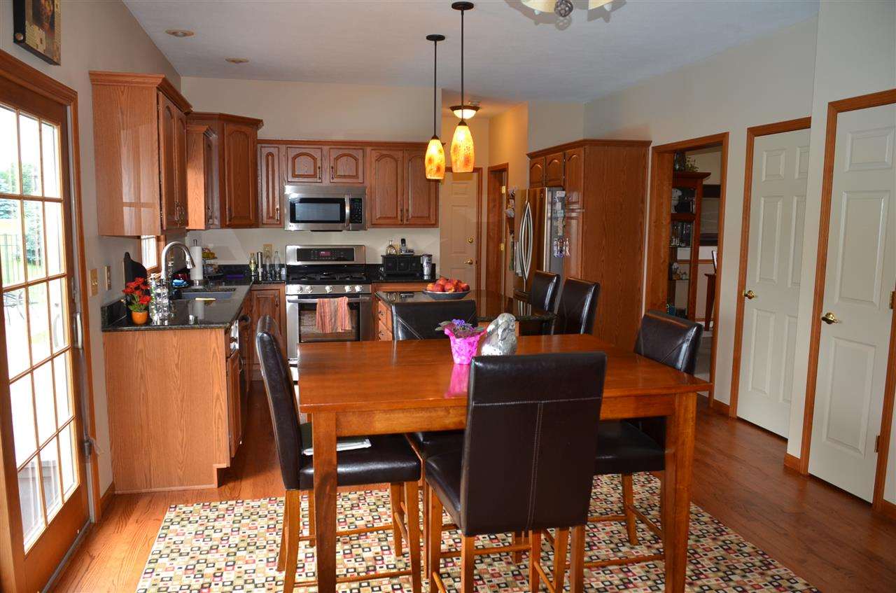 15450 Siena Ct, Granger, IN 46530 photo 9