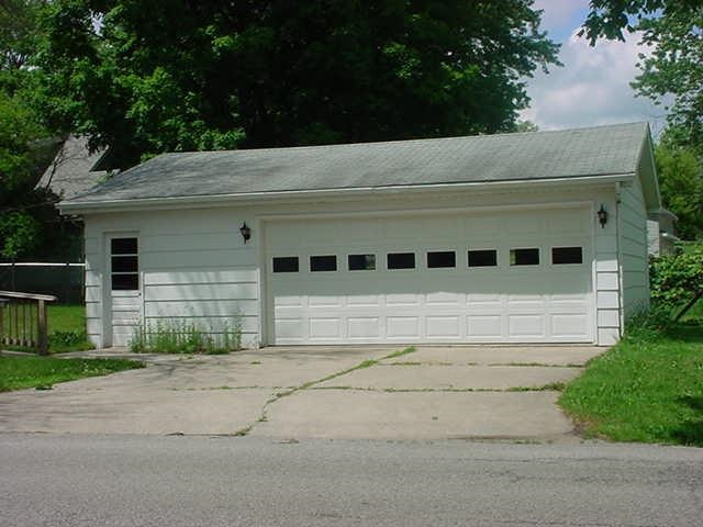 902 N 5th St, Goshen, IN 46528 photo 6