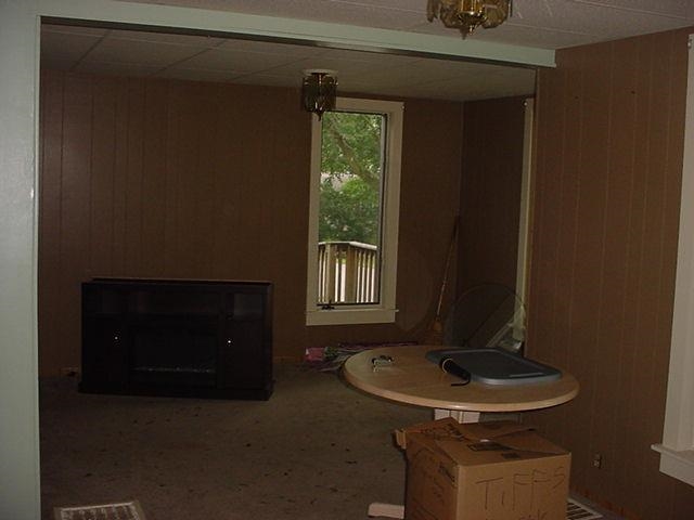 902 N 5th St, Goshen, IN 46528 photo 8