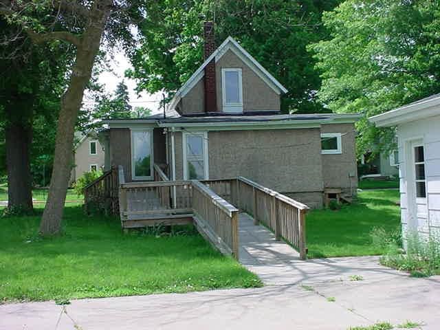 902 N 5th St, Goshen, IN 46528 photo 5