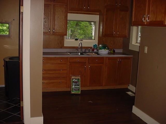 902 N 5th St, Goshen, IN 46528 photo 9
