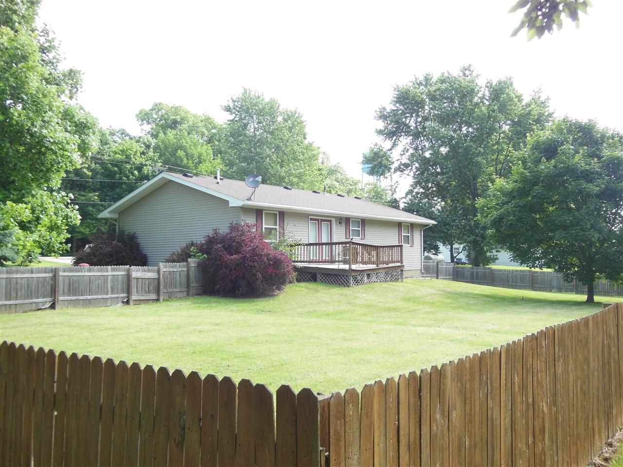 405 E Third St, West Lebanon, IN 47991 photo 2