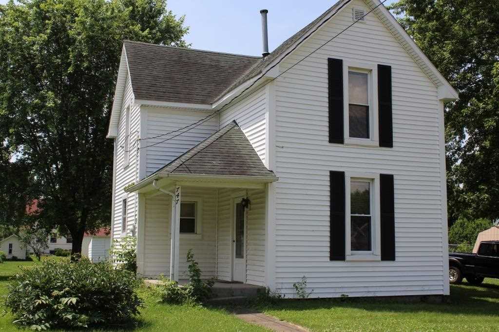747 Jefferson St, Dayton, IN 47941 photo 1