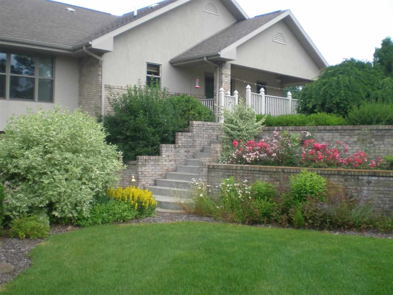 21934 Shirley Dr, Goshen, IN 46526 photo 10