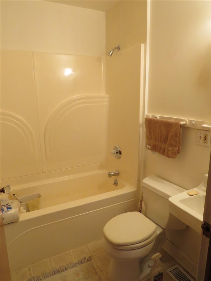 924 N Spring St, Evansville, IN 47711 photo 7