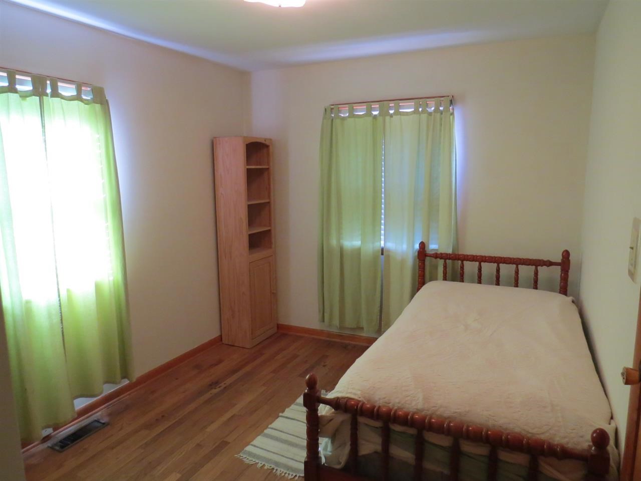 924 N Spring St, Evansville, IN 47711 photo 12