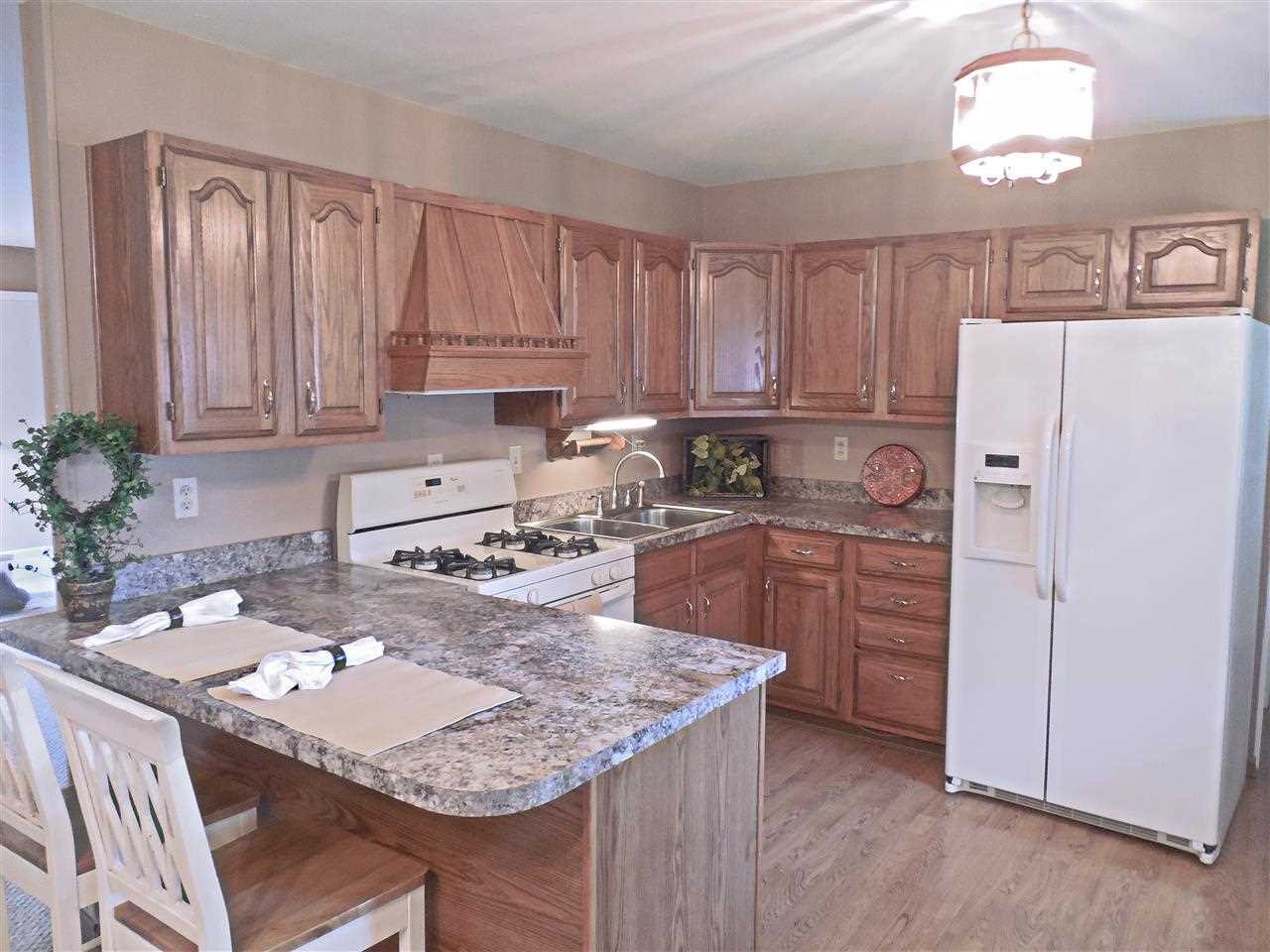 337 Lexington Rd, Evansville, IN 47710 photo 3